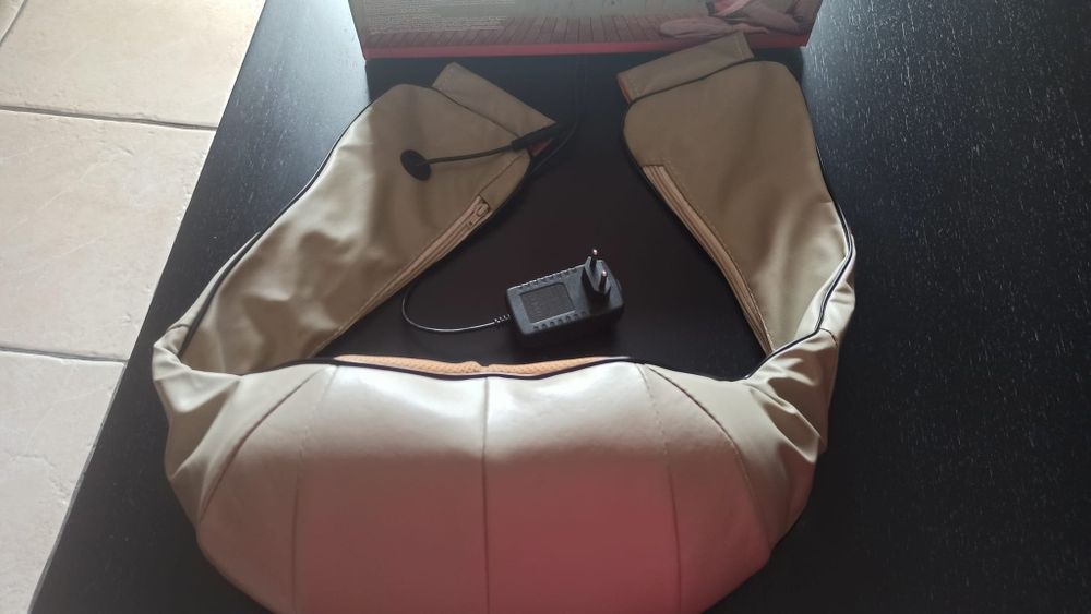Massagador de pescoço