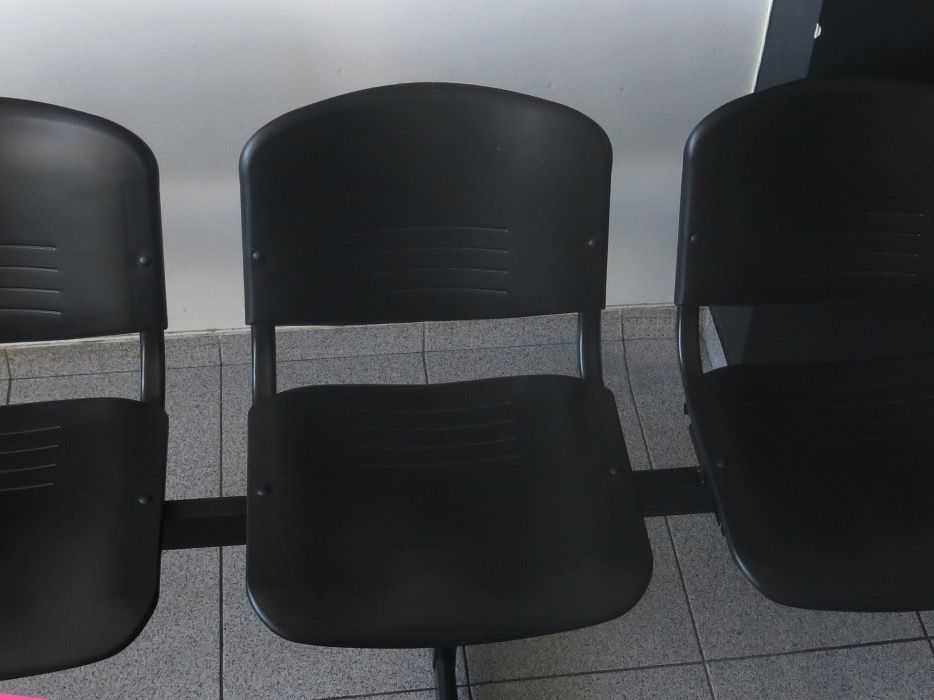 Banco com 5 lugares integral Como Novo último valor