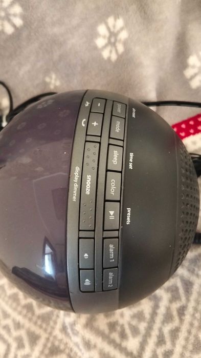 Радіогодинник iHome IBT29BE