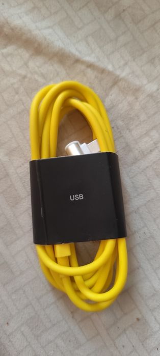 Кабель для зарядки телефону