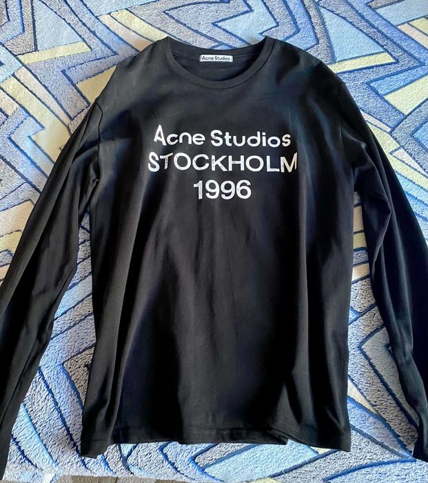 Жіночий лонг Acne Studios, колір чорний з потертосями