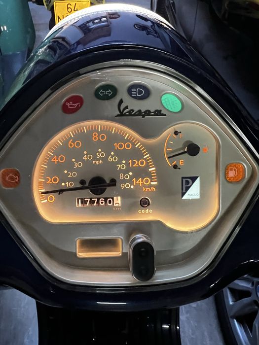 Vespa LX 125 i.e. 3 valvole - 2010 - Excelente Estado