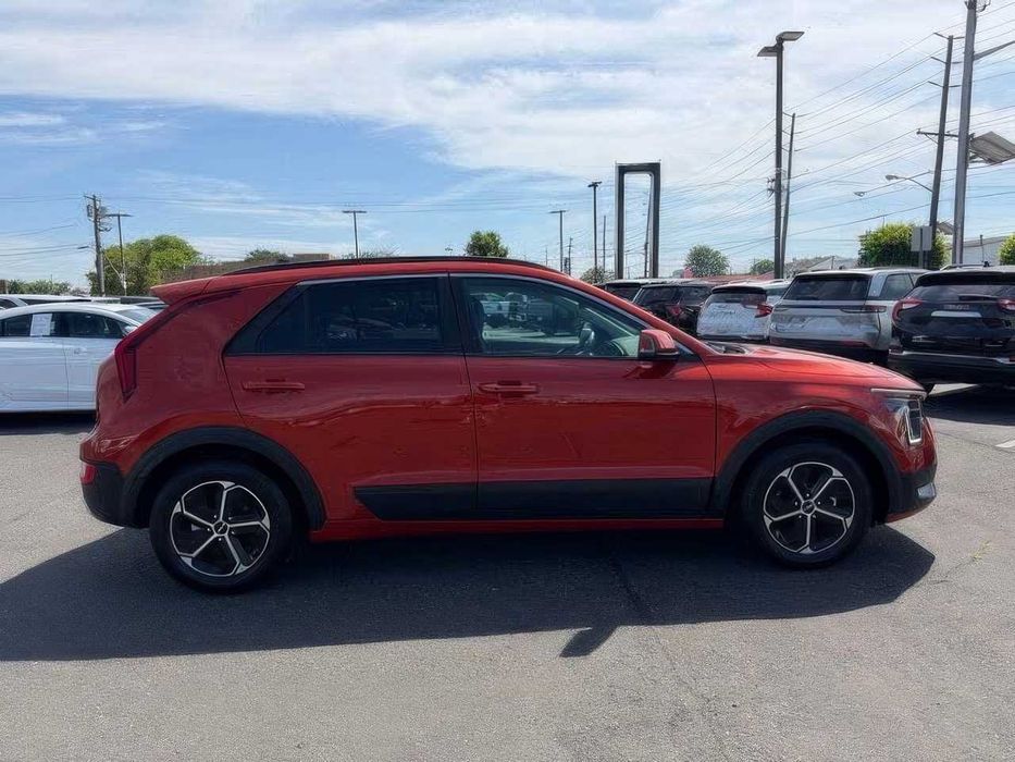 Kia Niro Ex      2023
