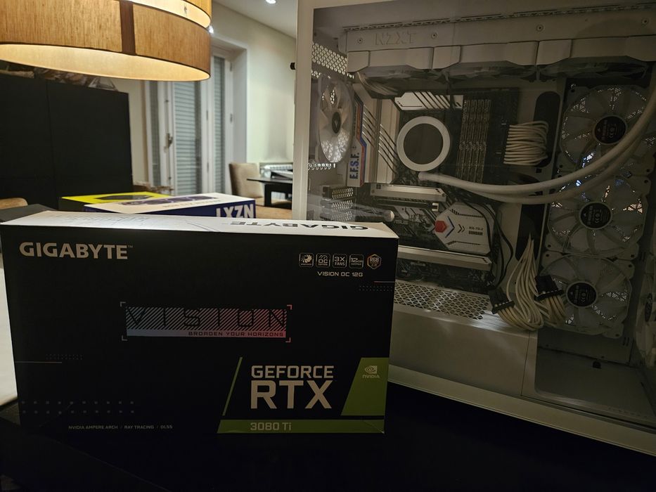 PC Gaming - i7 10700k | RTX 3080 Ti | 32GB RAM + Samsung Oddysey G564563923585025122