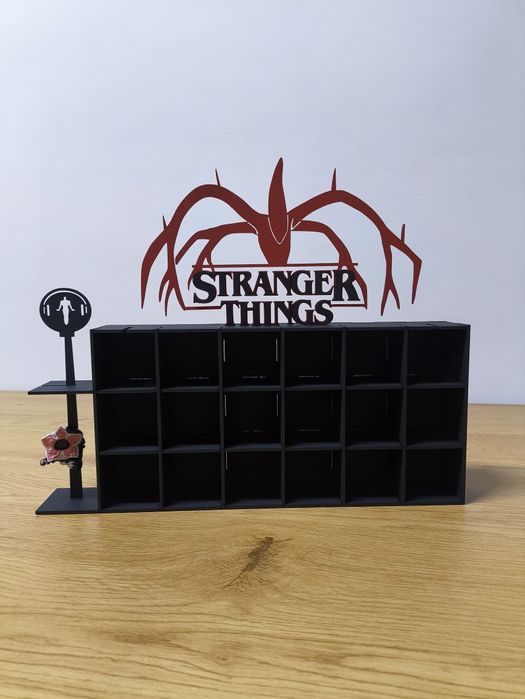 Органайзер для фігурок Kinder Дивні дива