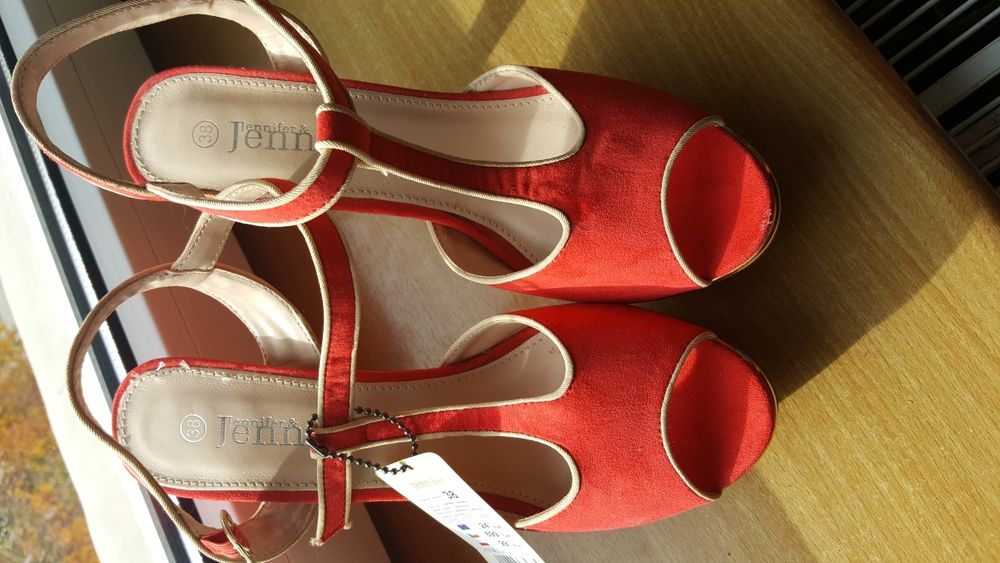 Buty szpilki sandałki kolor ceglany rozmiar 38