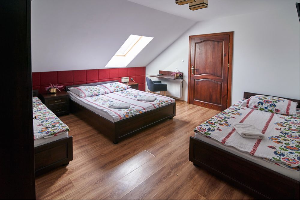 Agroturystyka na Święta    8 pokoi     22 osoby      duza sala wystrój