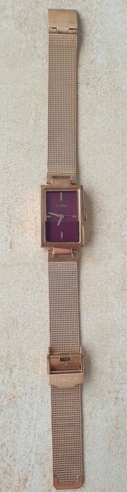 Timex elegancki kwarcowy zegarek damski.