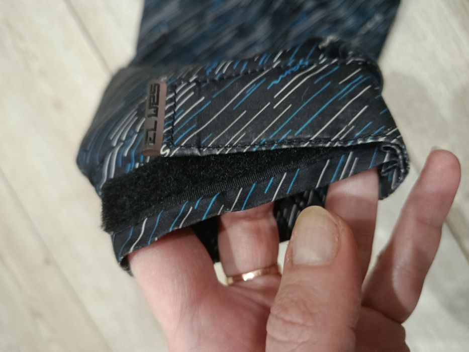 Демісезонна куртка чоловіча Sam  /М