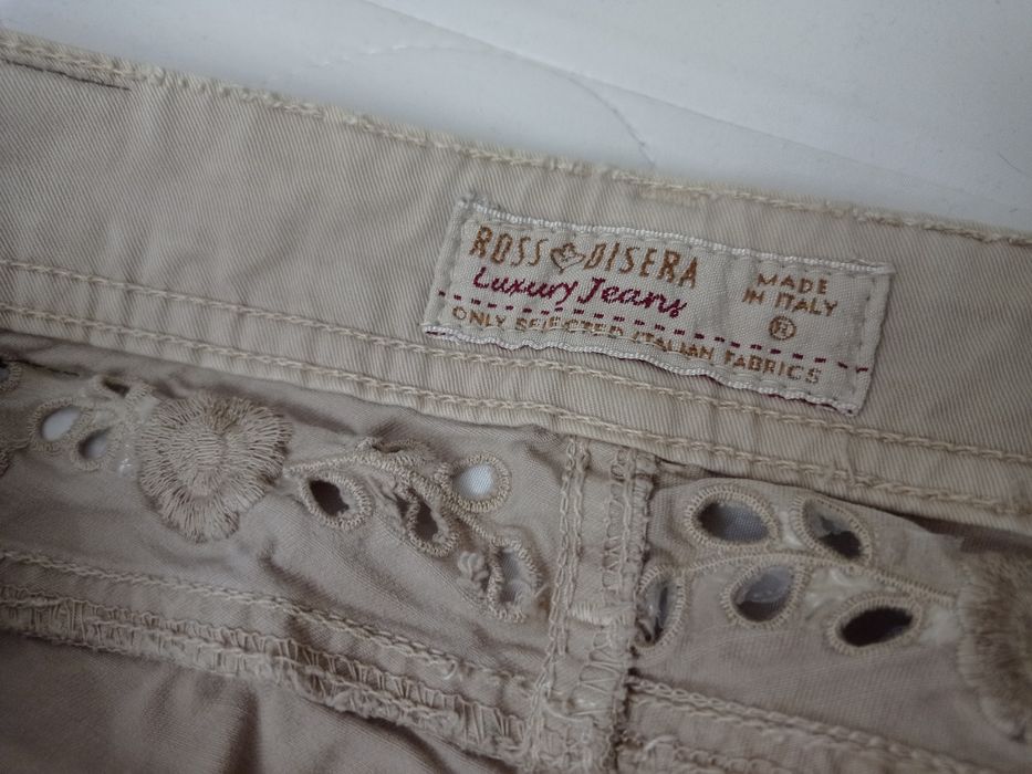 Бежеві джинси, Італія, розмір С