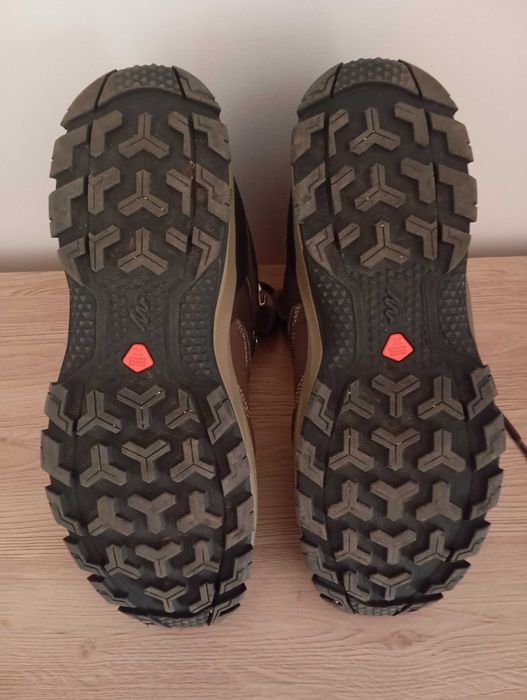 Botas Decathlon Quechua tamanho 43