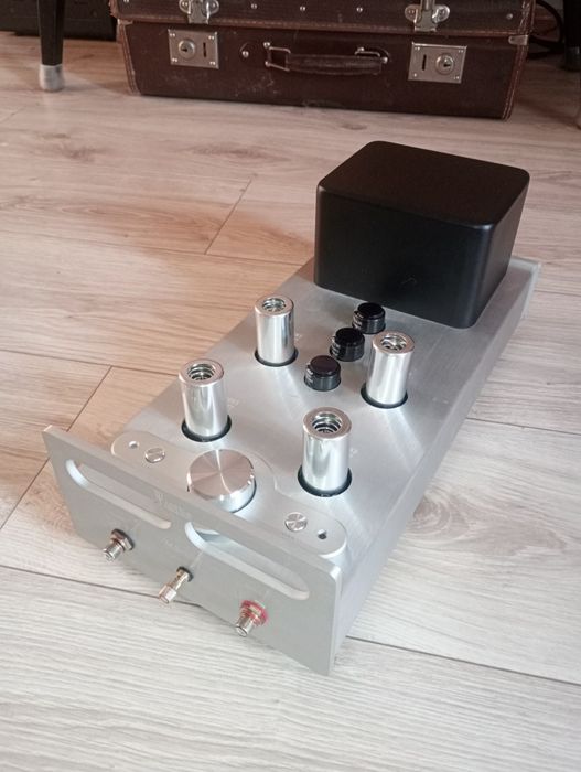 Yaqin MS-12B Przedwzmacniacz gramofonowy. Phono preamp