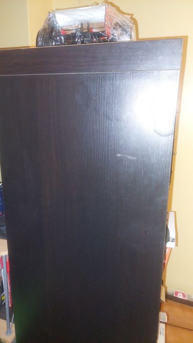 Estante com secretária