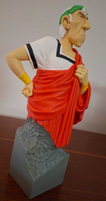 Busto em resina de Júlio César. Universo Asterix