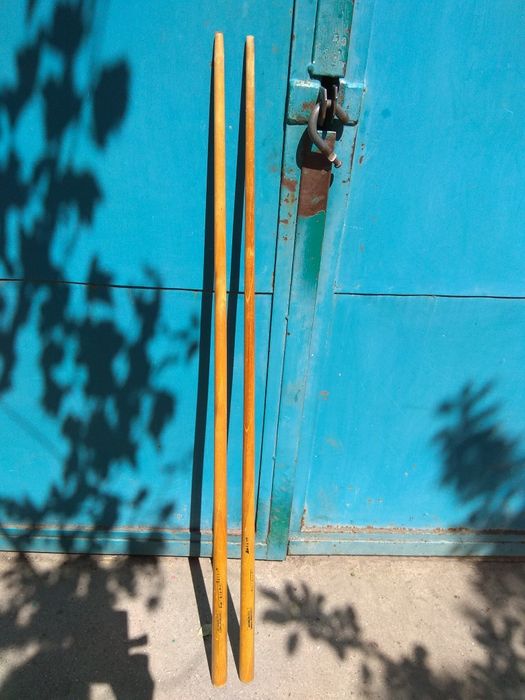 Кий більярдний .