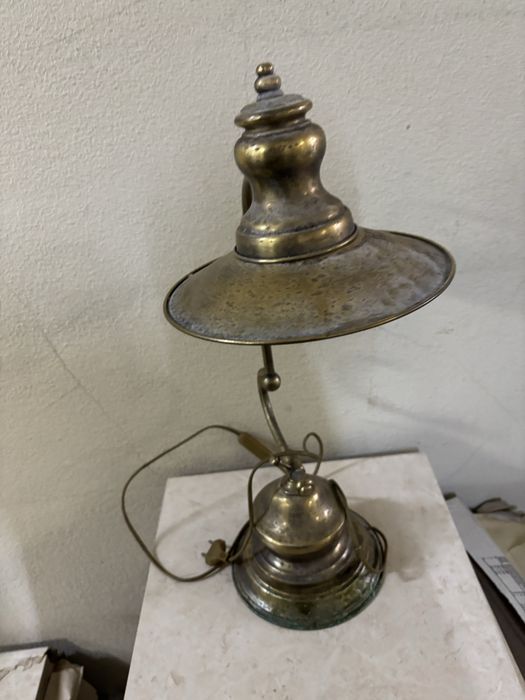 Candeeiro de mesa