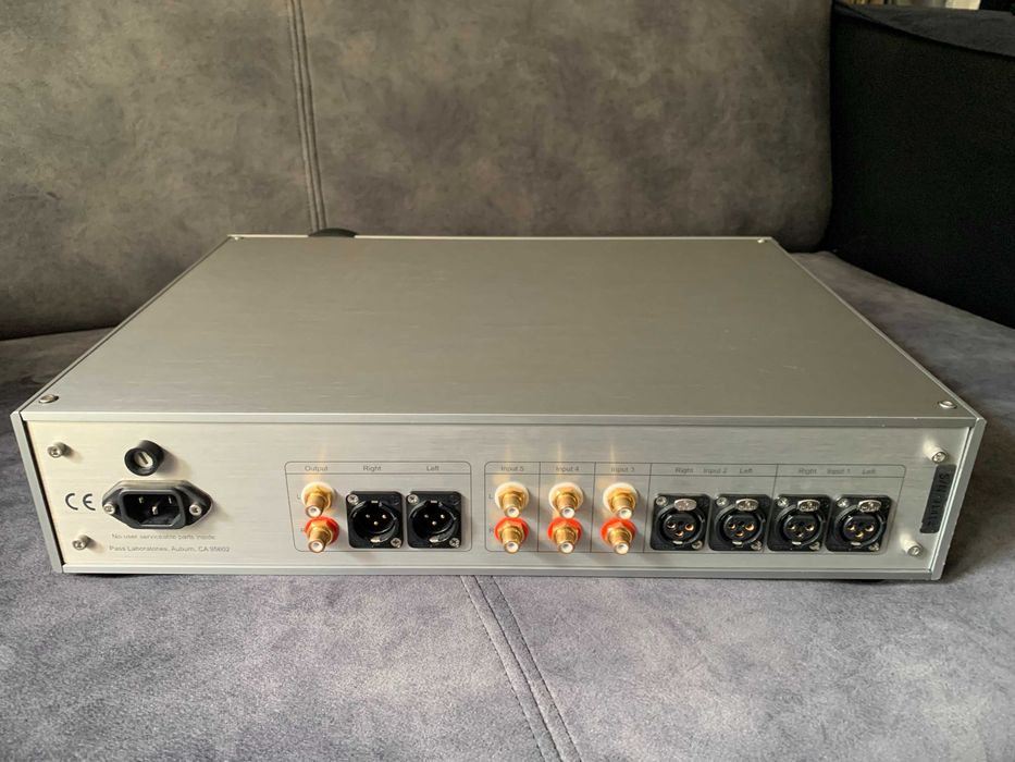 Попередній підсилювач Pass Labs XP-10