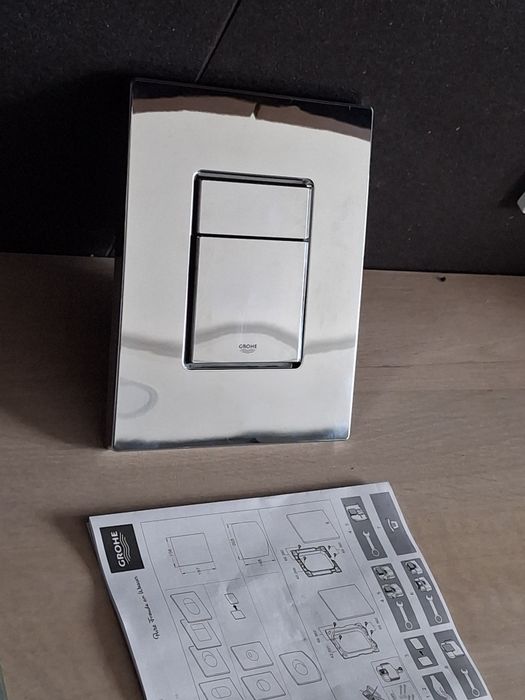 Grohe przycisk wc do stekaża pionowy