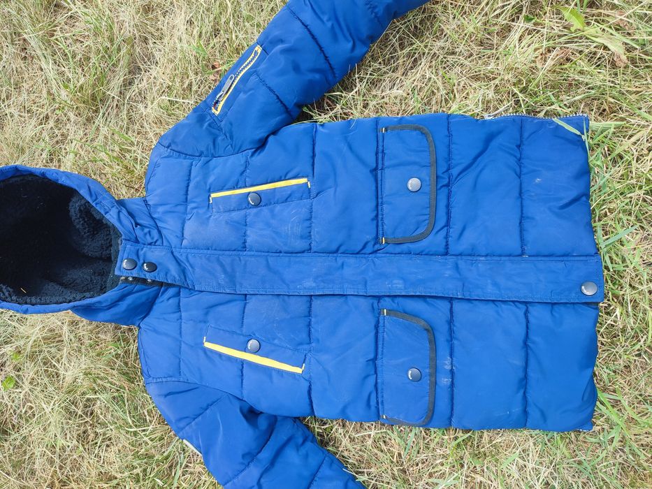 Куртка зимняя на мальчика 116-122 см+шапка и перчатки