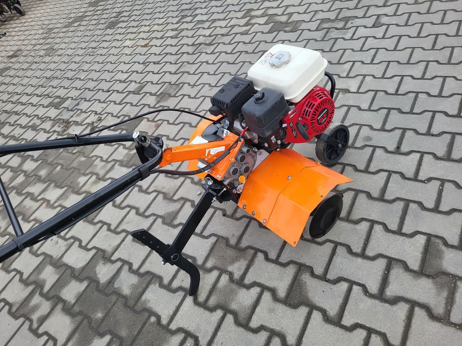Glebogryzarka BENASSI BL6000H silnik Honda