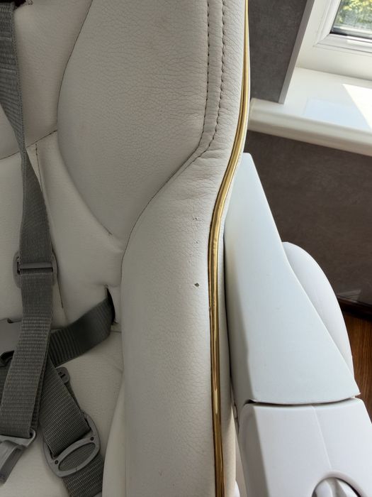 Дитячий стільчик для годування Peg-Perego Prima Pappa Follow Me 75,5х55,5х104,5 см білий із золотистим