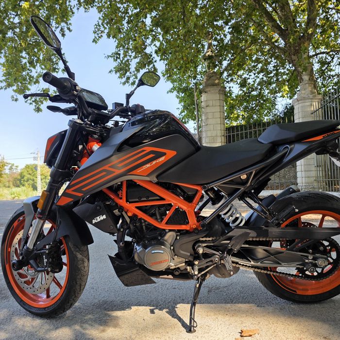 Ktm duke 125  - bluetooth