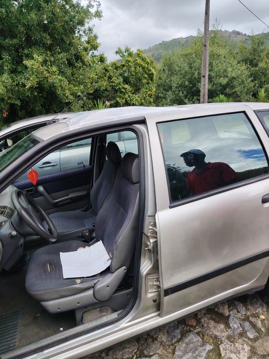 Carro Fiat  econômico