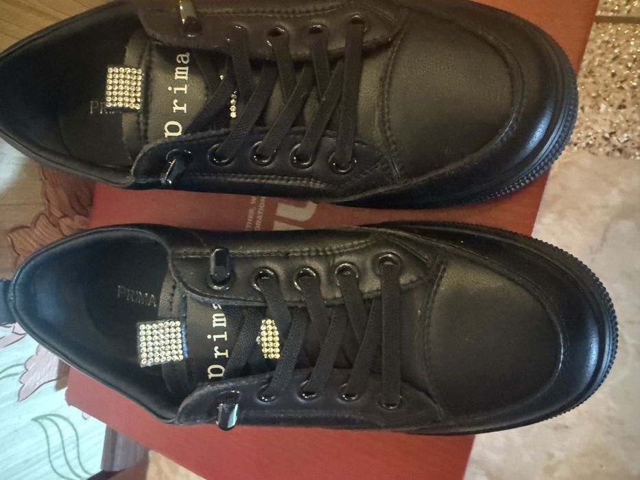 Ботінки жіночі чорні