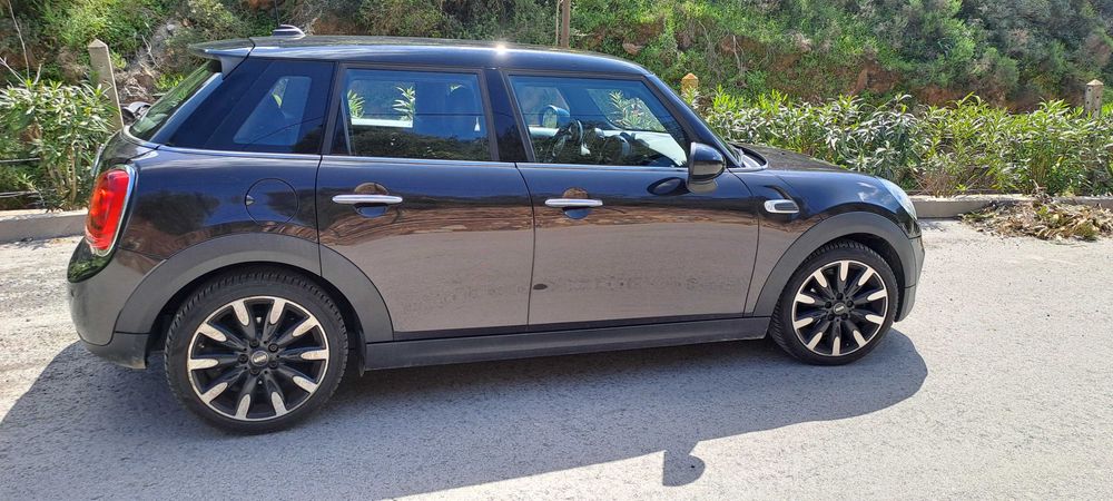 MINI COOPER 1.5 D em Excelente Estado