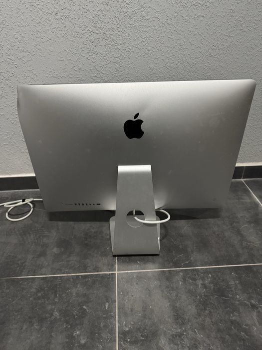 Продам моноблок Apple iMac б/в