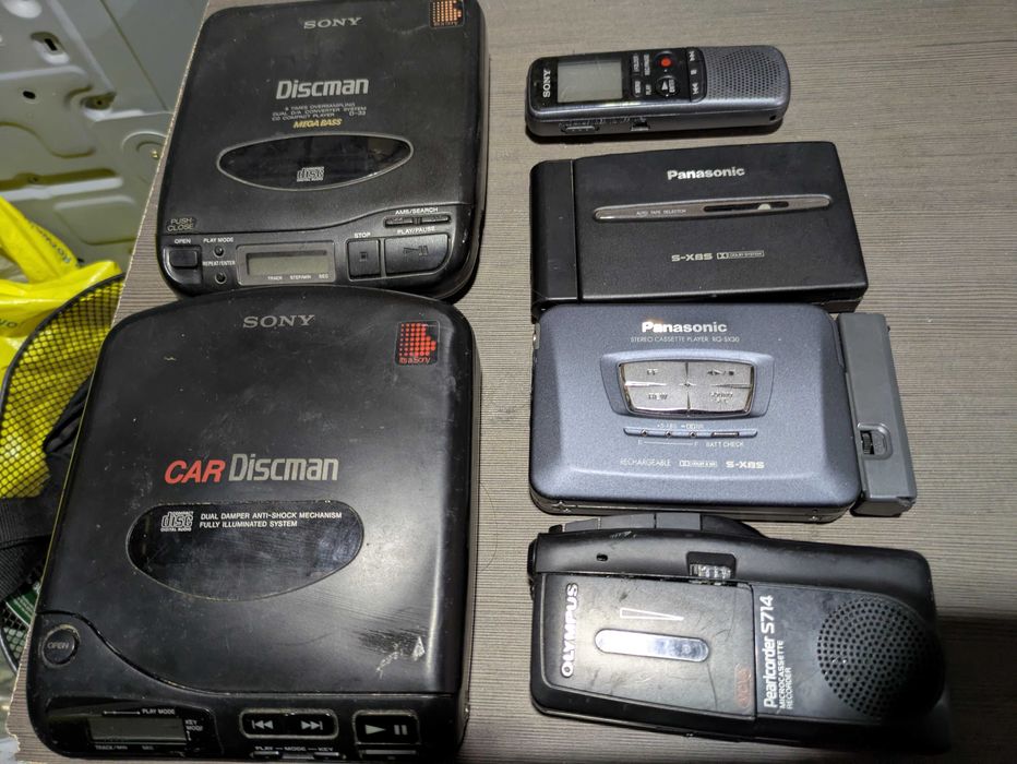 SONY D-33 D800K Panasonik RQ-S11 RQ-SX30 одним лотом цена за все !