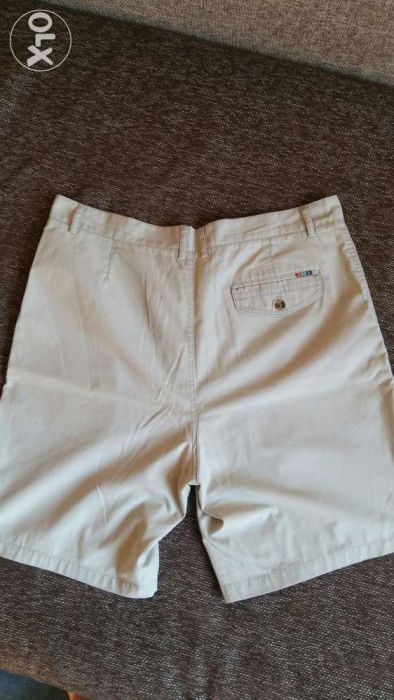 Jasne kremowe spodenki Hero rozmiar 47