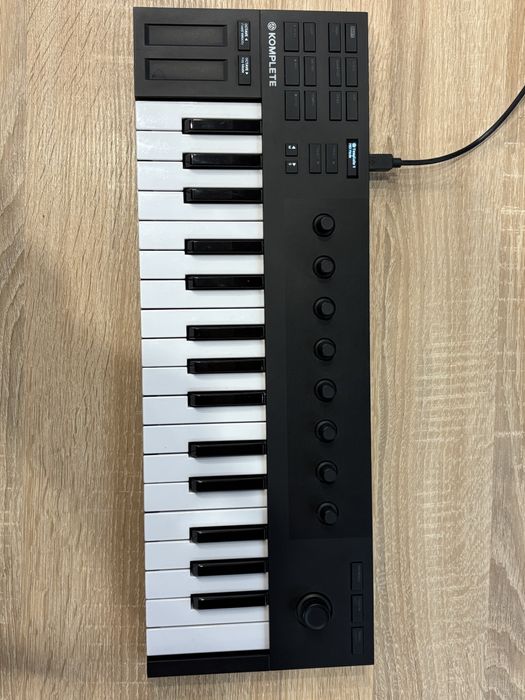Midi-клавиатура Native Instruments Komplete Kontrol M32