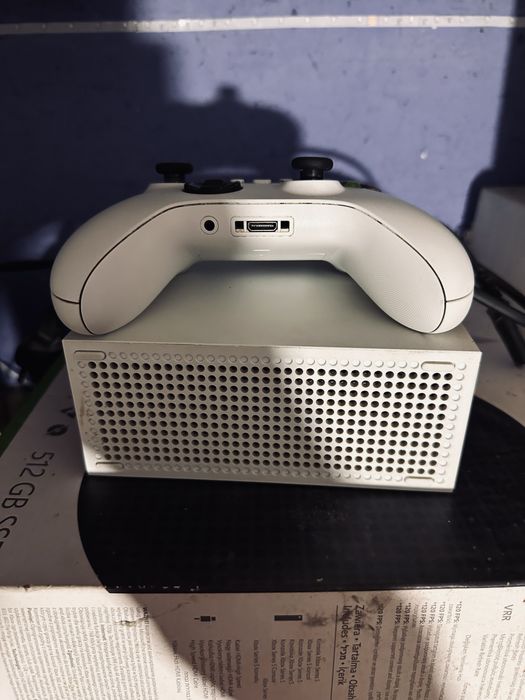 Xbox series S 512 гб идеал