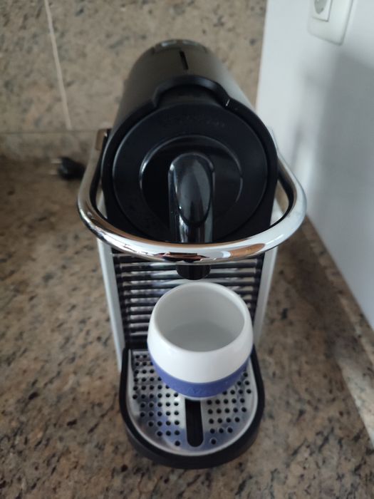 Máquina de café Nespresso Pixie