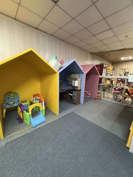 Продаж дитячого розважального закладу в центрі