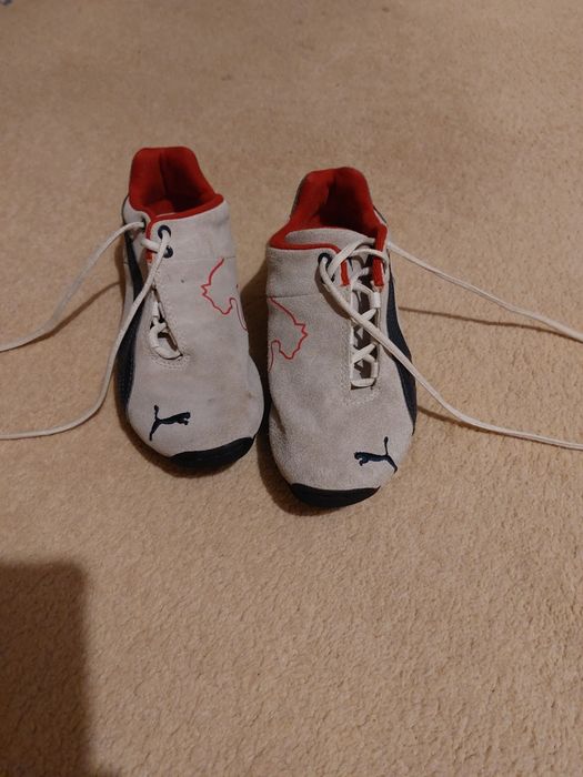 Buty chłopięce Puma rozmiar 33