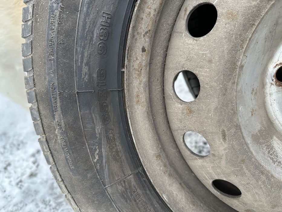 Шини з дисками Рено Трафік 215/65/r16