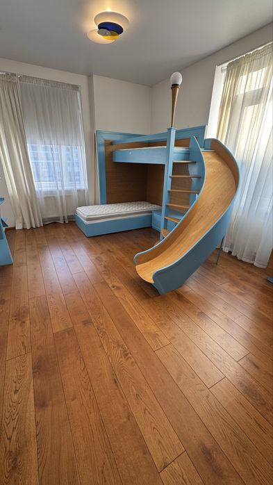 Продаж квартири в будинку по вул. Коновальця 120