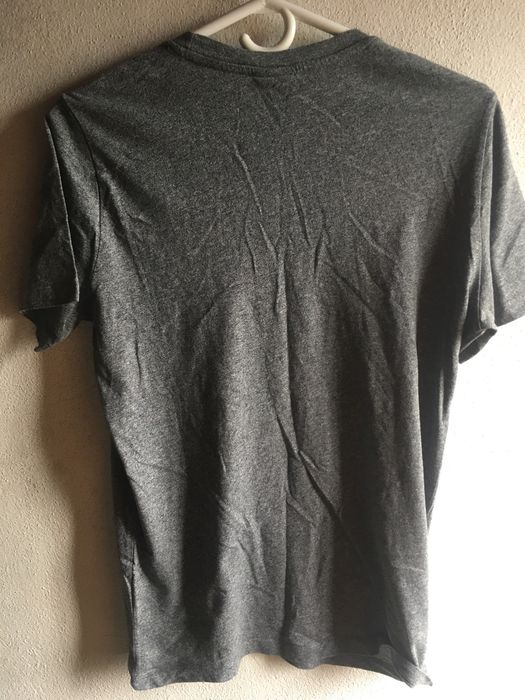 T-shirt cinzenta H&M