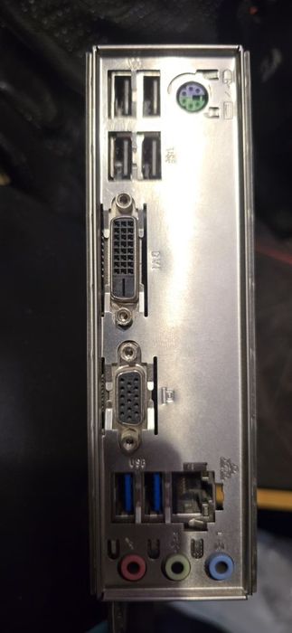 Płyta głuwna MSI H110M PRO-VD z procesor intel i5 7400 i 1 ramem 8gb