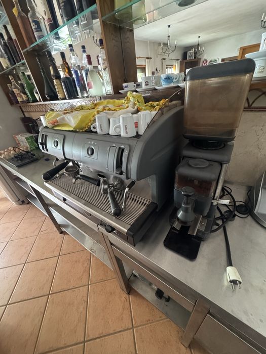 Maquina de cafe industrial FAEMA