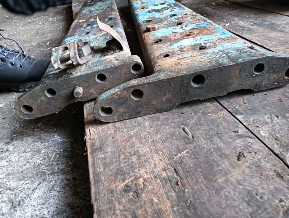 Ланжерони передні МТЗ 80