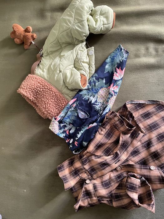 Продам одяг на собаню.