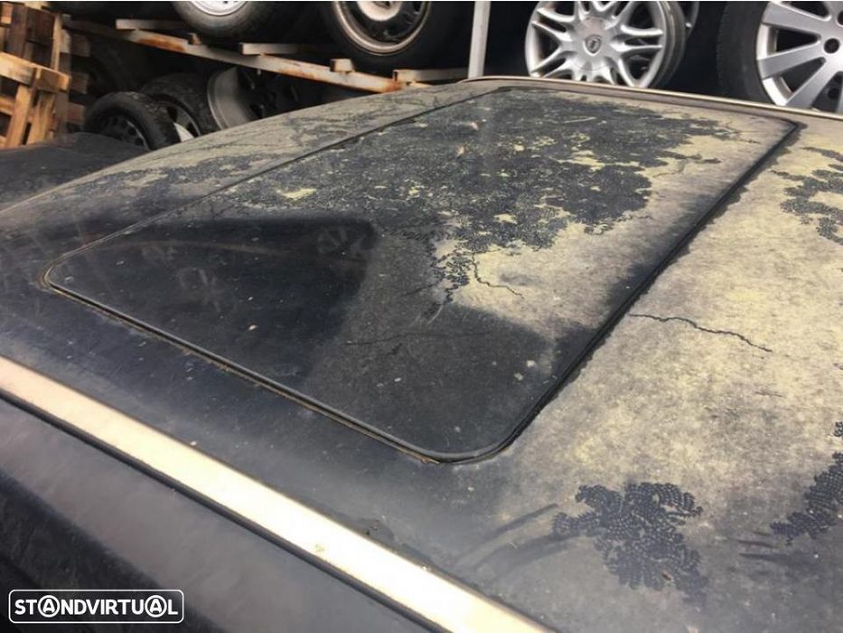 Mercedes 190D de 1992 para peças