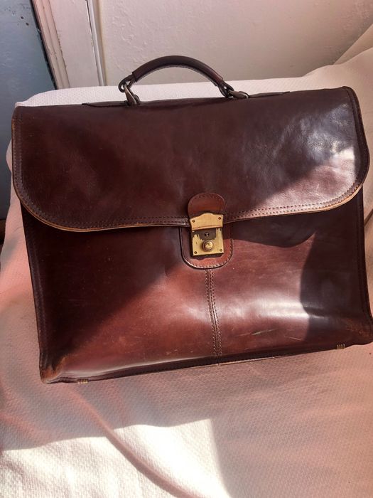 Pasta de documentos em pele genuína