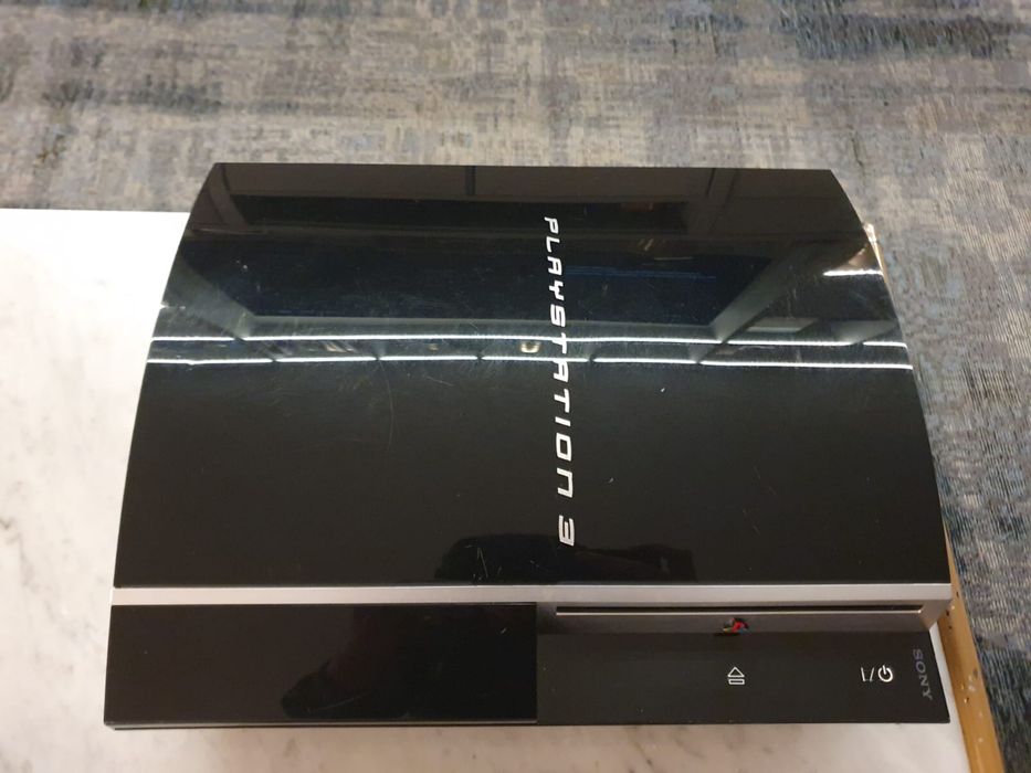 Bundle Playstation 3, com 3 comandos + Guitar Hero Metallica + FIFA 17