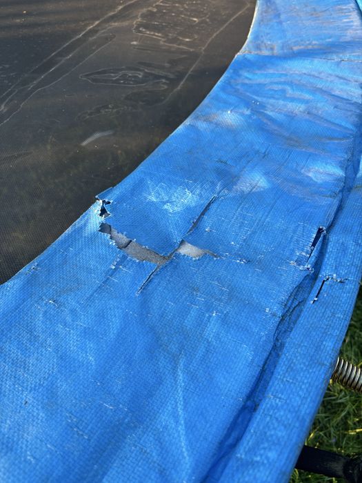 Sprzedam trampoline  mało używana