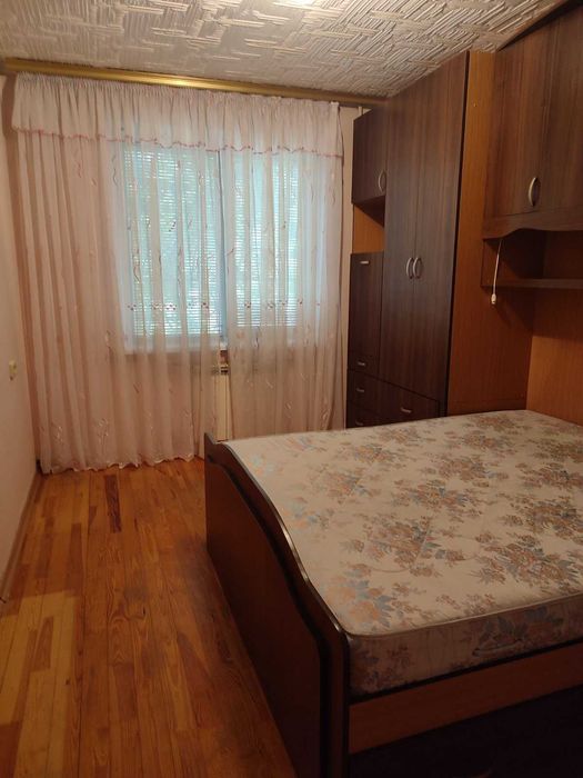 Здам 2-х кімнатну в  районі Житнього ринку з Автономним Опаленням