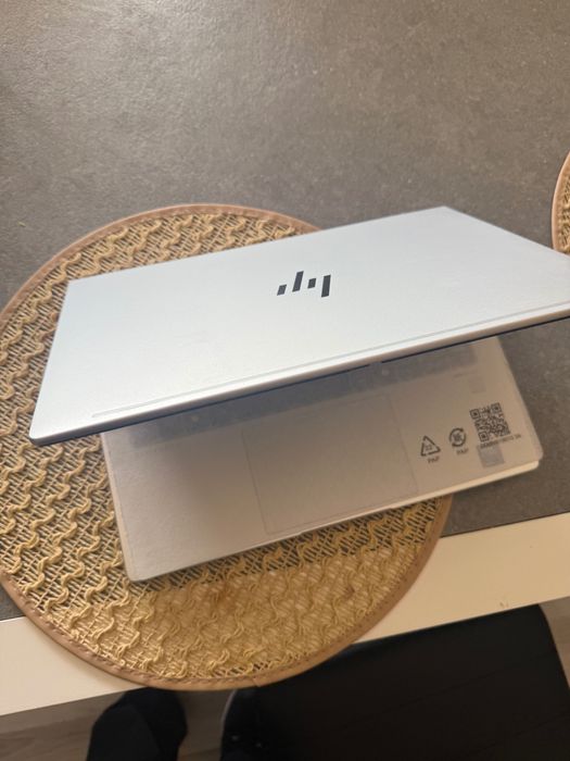 HP EliteBook 640 G11 (Ecrã Tátil) | Intel Core Ultra 7 | 32GB RAM | 1TB SSD Com garantia até 2029